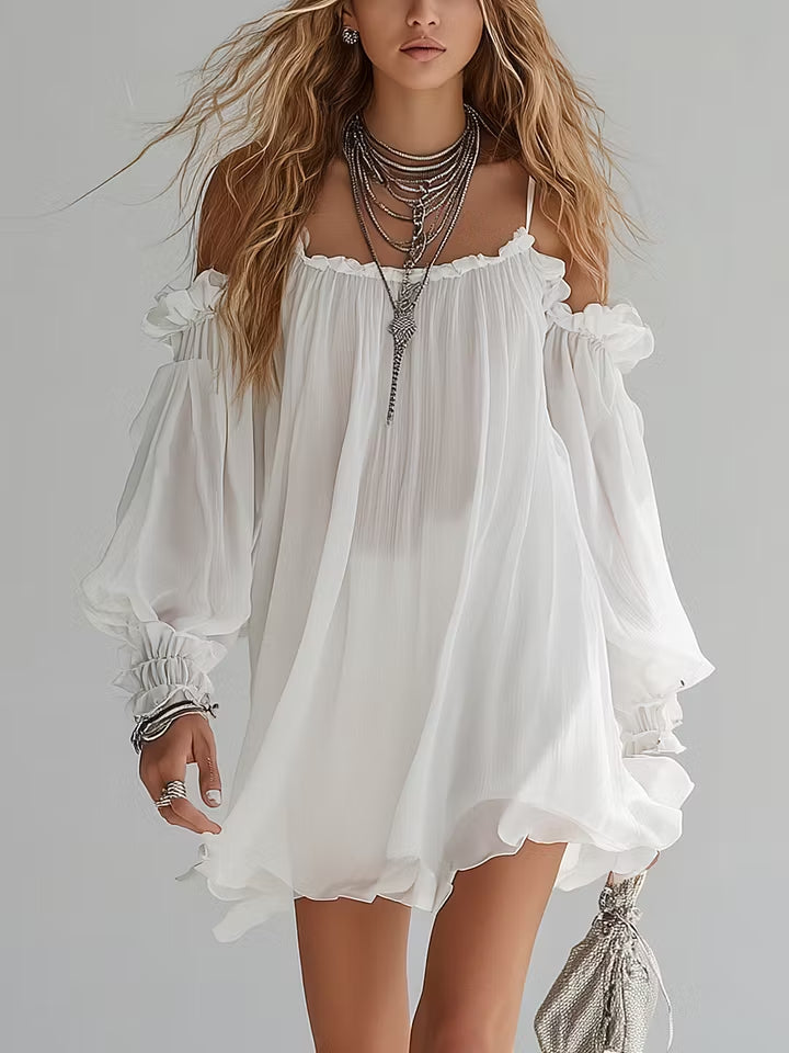 Sukienka mini w stylu boho z odkrytymi ramionami