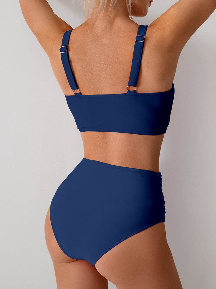 Jasmijn | Bikini z wysokim stanem z detalem w formie skrętu